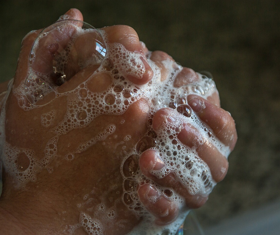 Fabrique un concentré à savon à mains